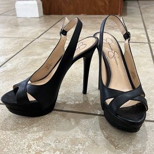 Jessica Simpson heels size 7